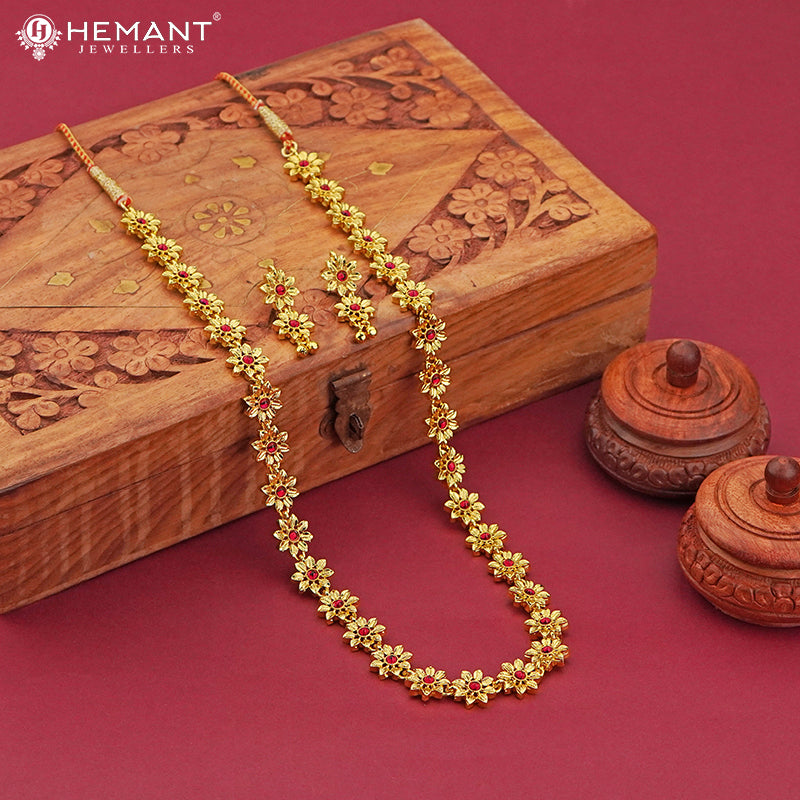 Traditional Maharashtrian Kolhapuri Bakuli Har I Line Stone (with earrings)