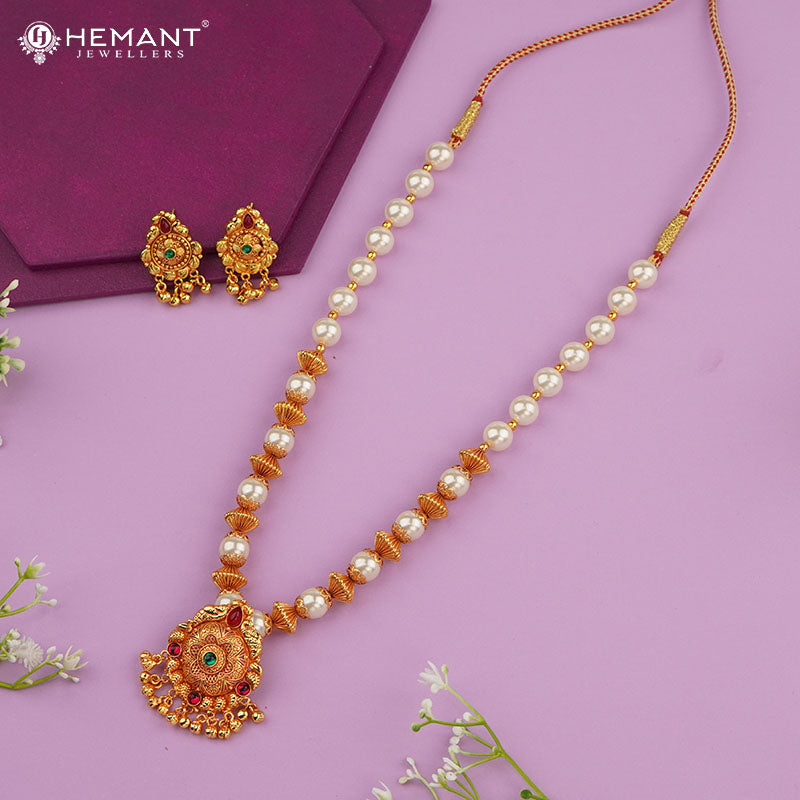 Antique Necklace Long 258