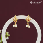 Elegant Leaf Motif Pearl Drop Earrings – 3649