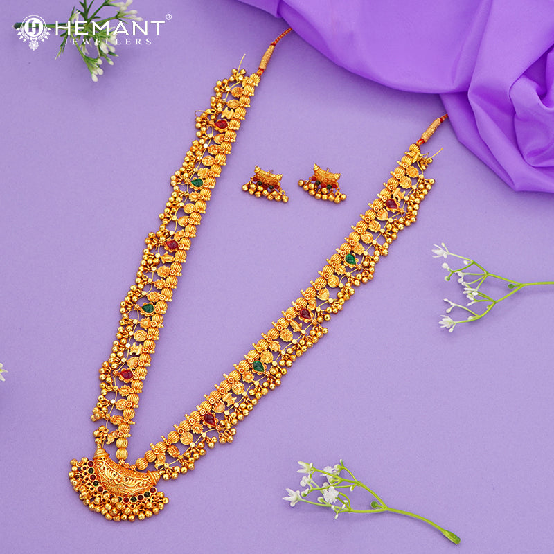 Traditional Maharashtrian Kolhapuri Antique Finish Saaj Geru Panadi 29 Pan Boat (with earrings)