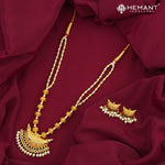 Traditional Maharashtrian Moti Mala Gund Boat (with earrings)