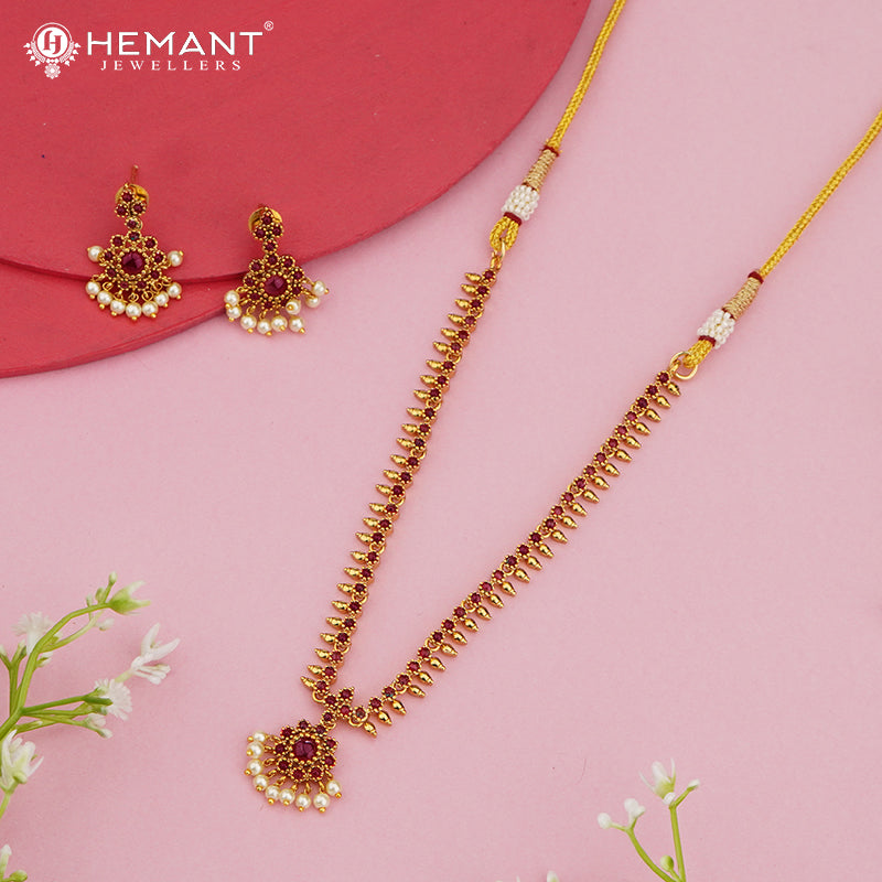 Antique-Finish Leaf Motif Necklace Set with Pearl Drops 3951,56,4023