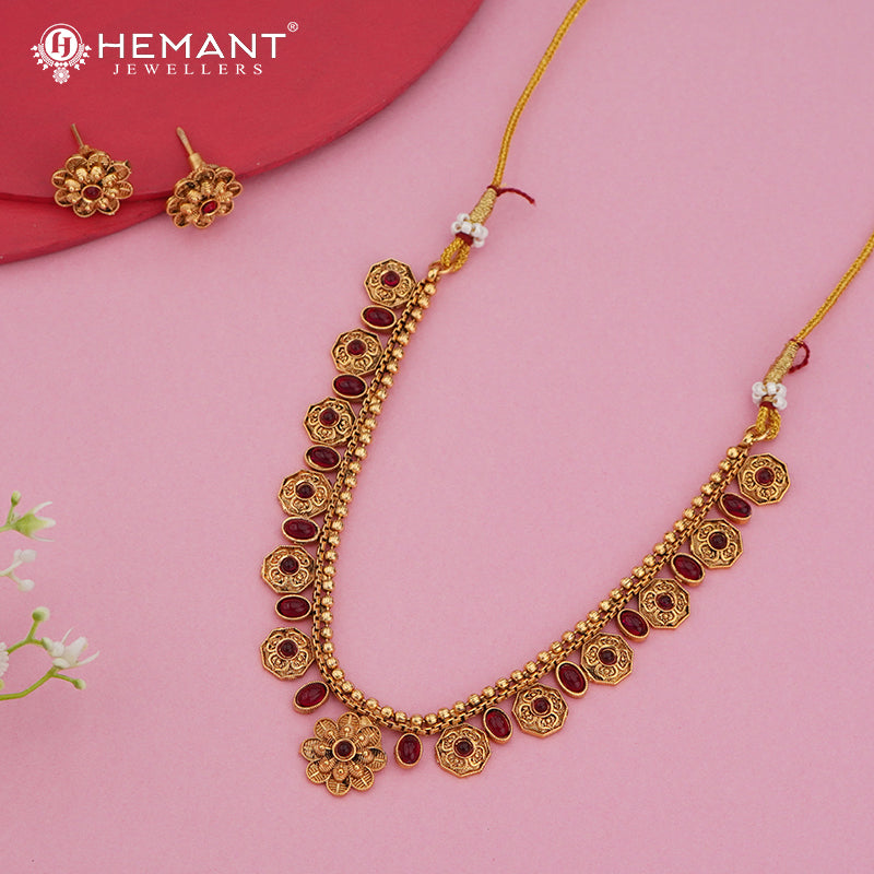 Antique Necklace 3974-77
