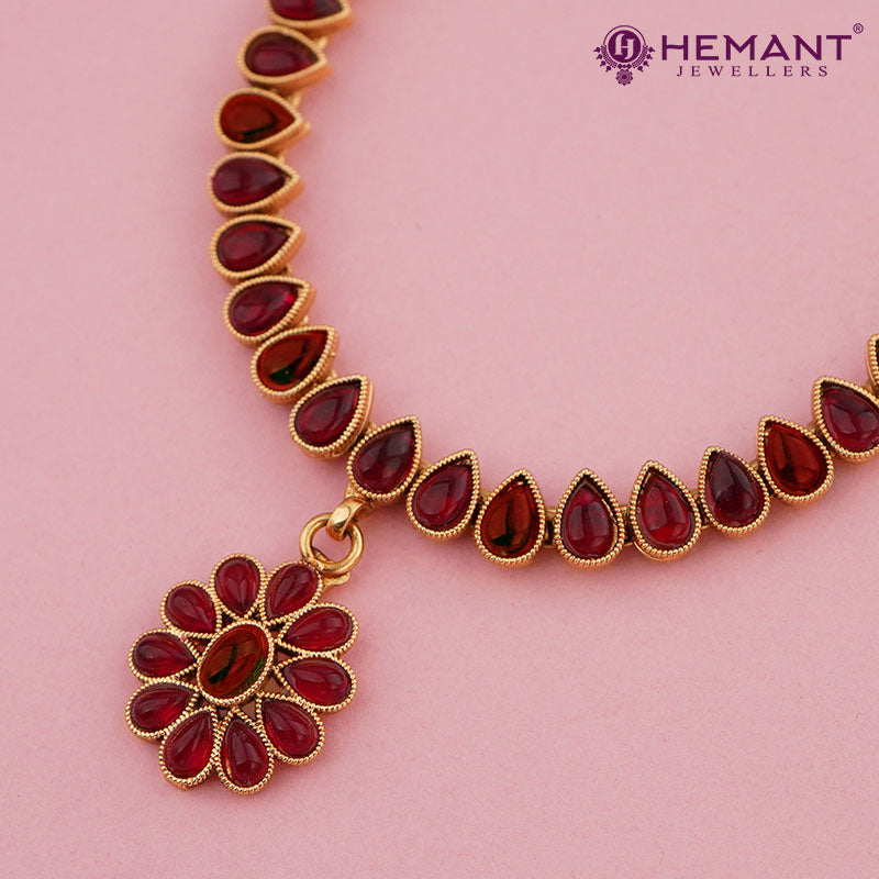 Antique Necklace 3978-81
