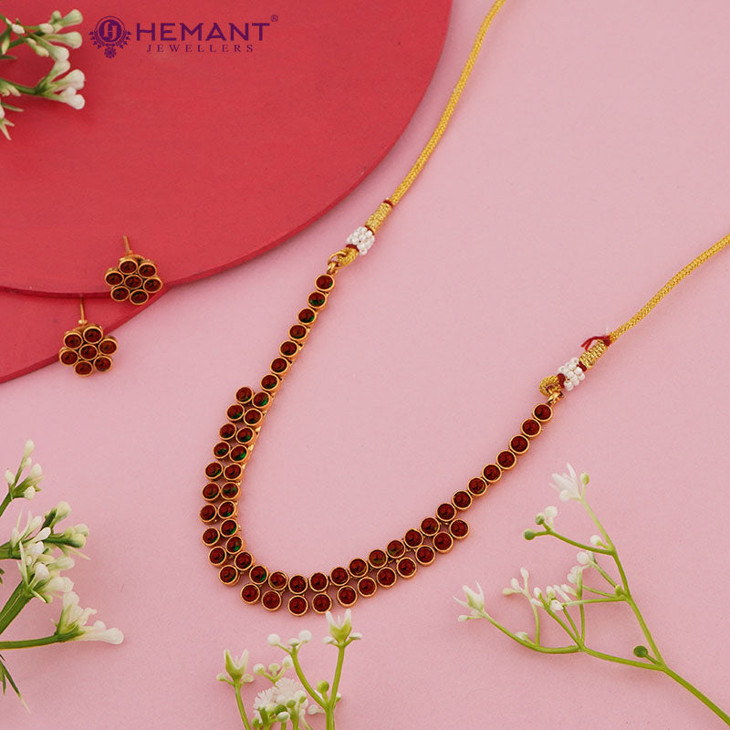Antique Necklace 3982-85