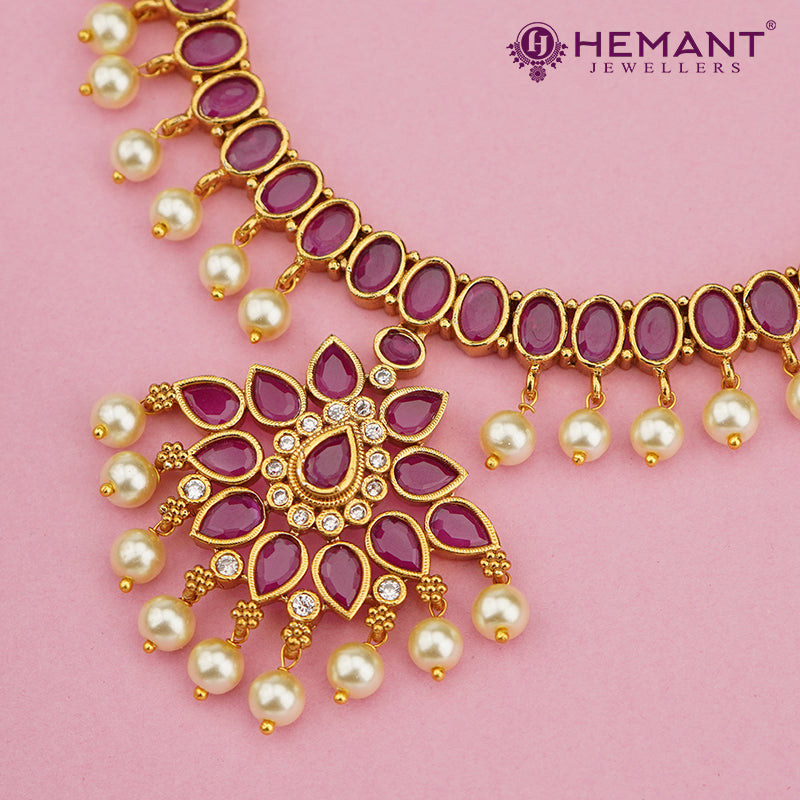 Antique Necklace 4012