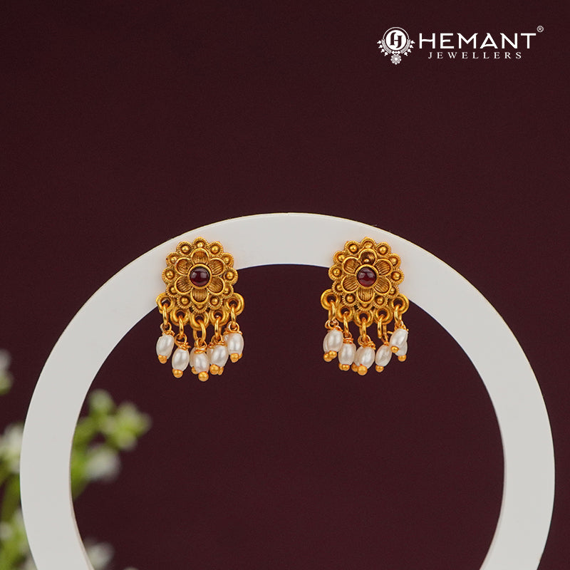 Antique Earrings 4072