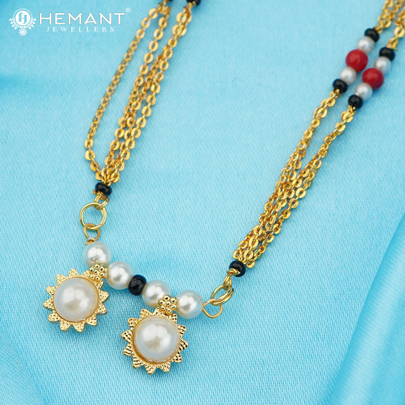 Traditional Maharashtrian Kolhapuri Short Mangalsutra Moti Powala Vati Press(18 inch)