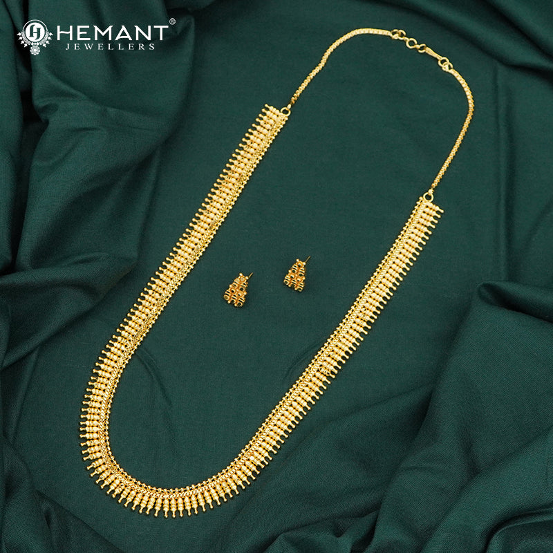 Traditional Maharashtrian Chipli Motif Long Haar Necklace Set - 4237