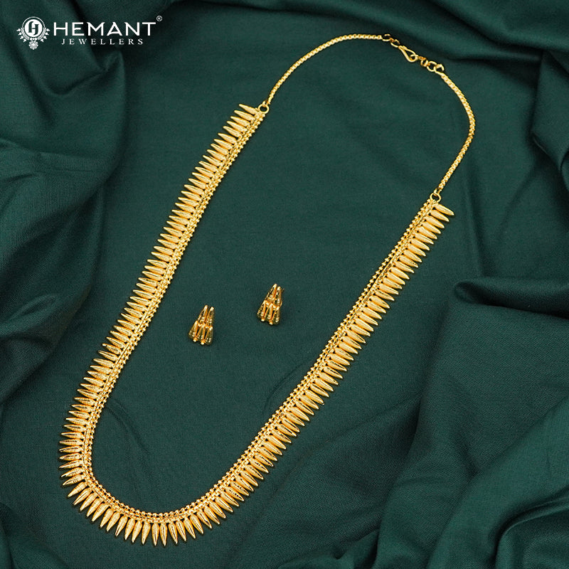 Traditional Maharashtrian Chipli Motif Long Haar Necklace Set - 4238