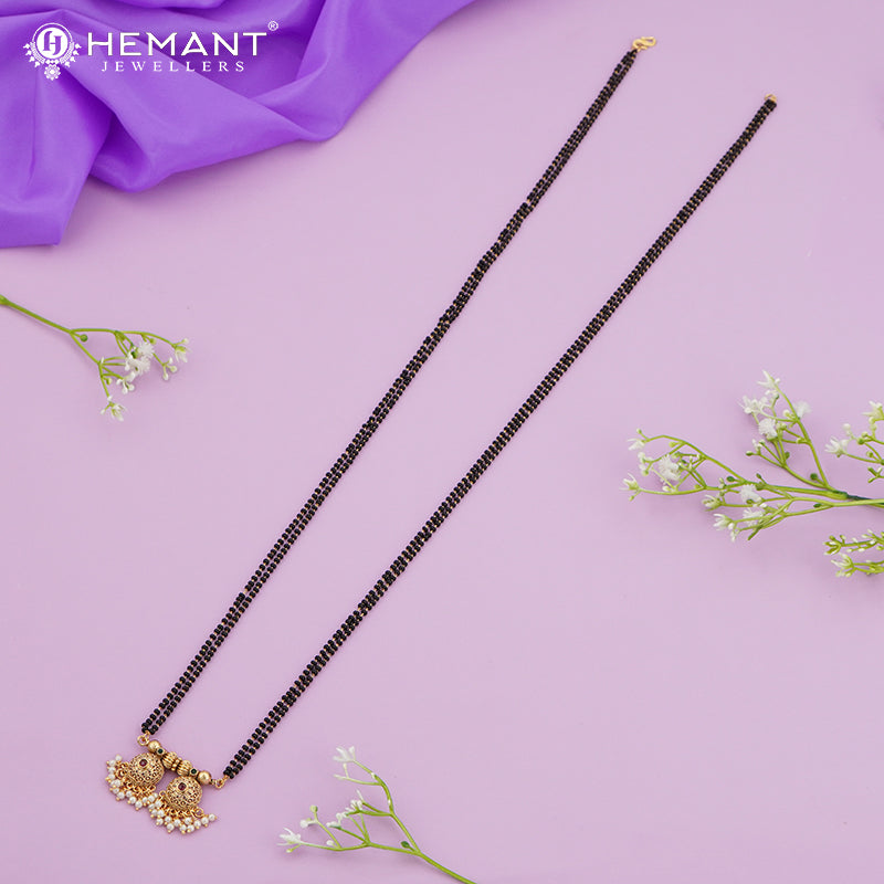 Maharashtrian Classic Black Beads Mangalsutra with Dual Vati Pendant 4257-9
