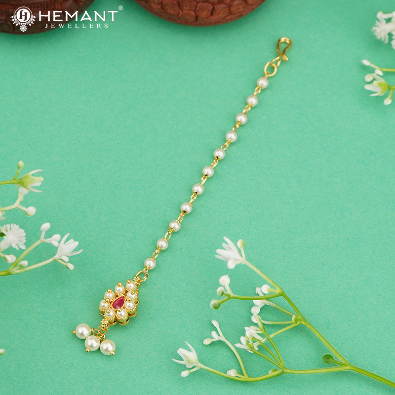 Pearl Cluster Maang Tikka with Red Stone & Beaded Chain – 4386