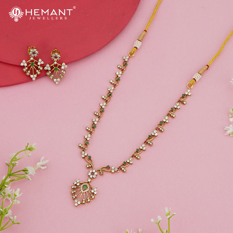 Antique-Finish Floral Diamond Necklace Set with Pendant Drop – 4602