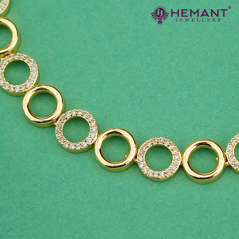 Gold-Finish Interlinked Circle Necklace Set with Zircon Highlights – 4620