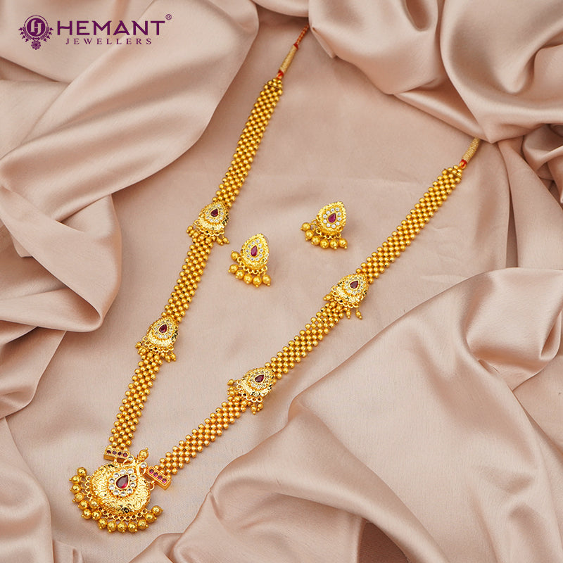 Traditional Maharashtrian Kolhapuri Thushi Patta Long Golden Karwari Pan RG With Earrings