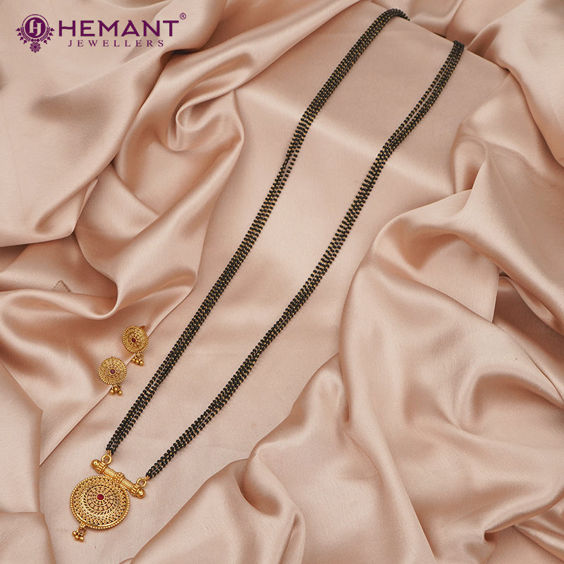 Maharashtrian Classic Black Beads Mangalsutra with Antique Pendant 4784