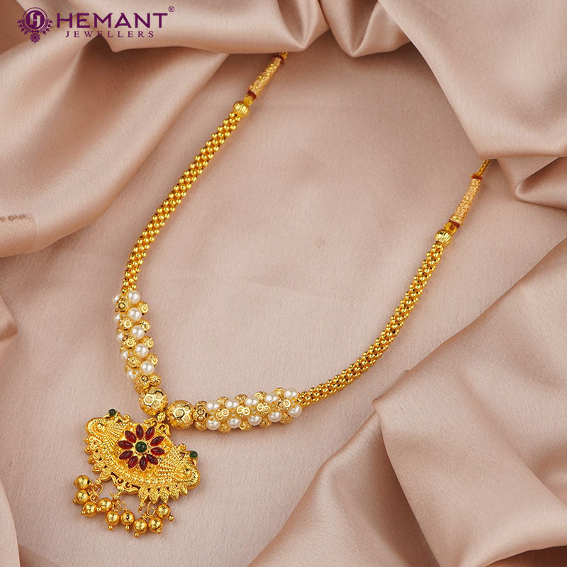 Traditional Maharashtrian Kolhapuri Thushi 0-5 Moti Damaru Mor