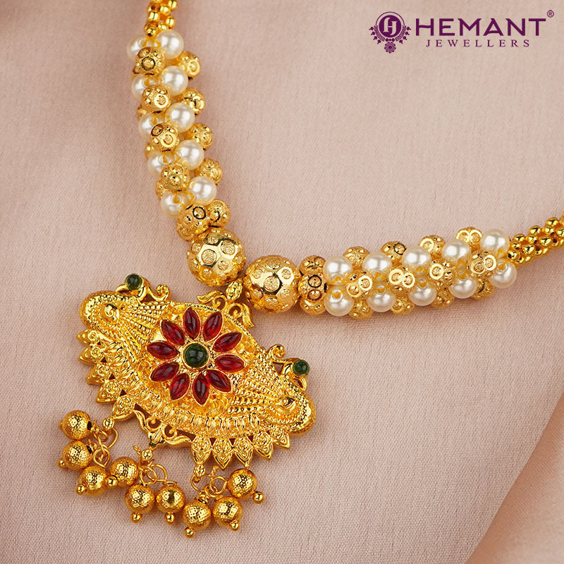 Traditional Maharashtrian Kolhapuri Thushi 0-5 Moti Damaru Mor