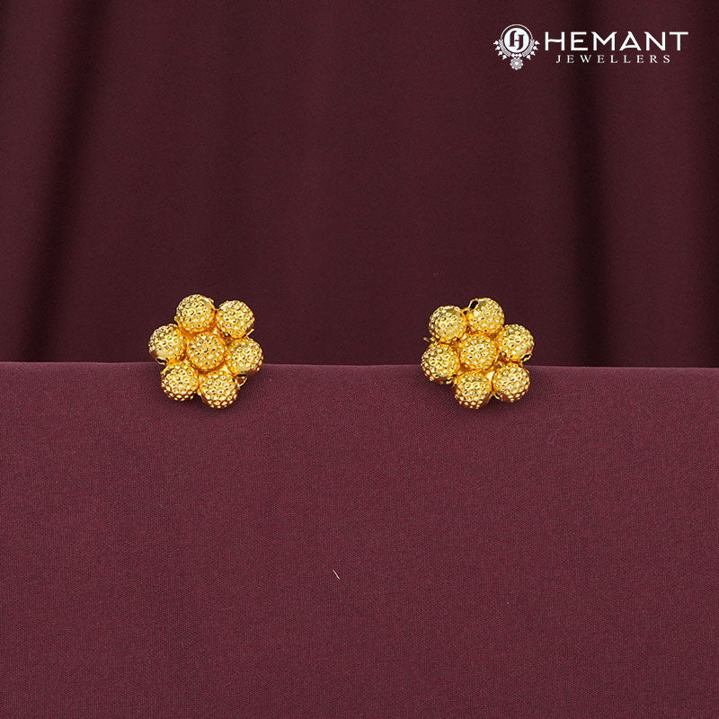 Traditional Maharashtrian Kolhapuri Tops 7 Mani Spot 6 MM (Kudi Earrings)