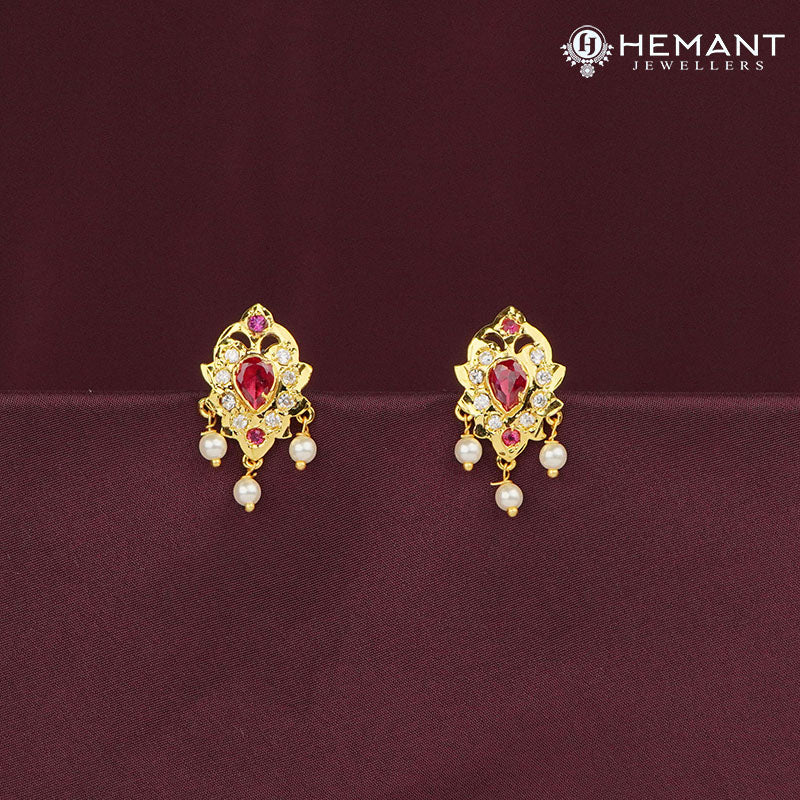 Traditional Maharashtrian Kolhapuri Tops Karwari Patra Oval Badam