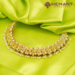 Traditional Maharashtrian Kolhapuri Gadi Thushi Belpan Moti (with earrings)