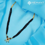 Traditional Maharashtrian Kolhapuri Mangalsutra Plain Ghas 8 Stone Triveni