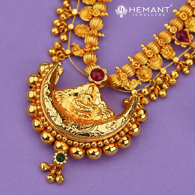 Traditional Maharashtrian Kolhapuri Saaj Geru 5 Panadi 29 Pan Chand (with earrings)