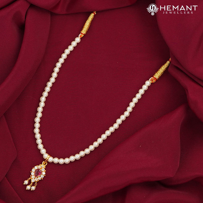 Traditional Maharashtrian Moti Mala Plain Karwari Medium Gadha