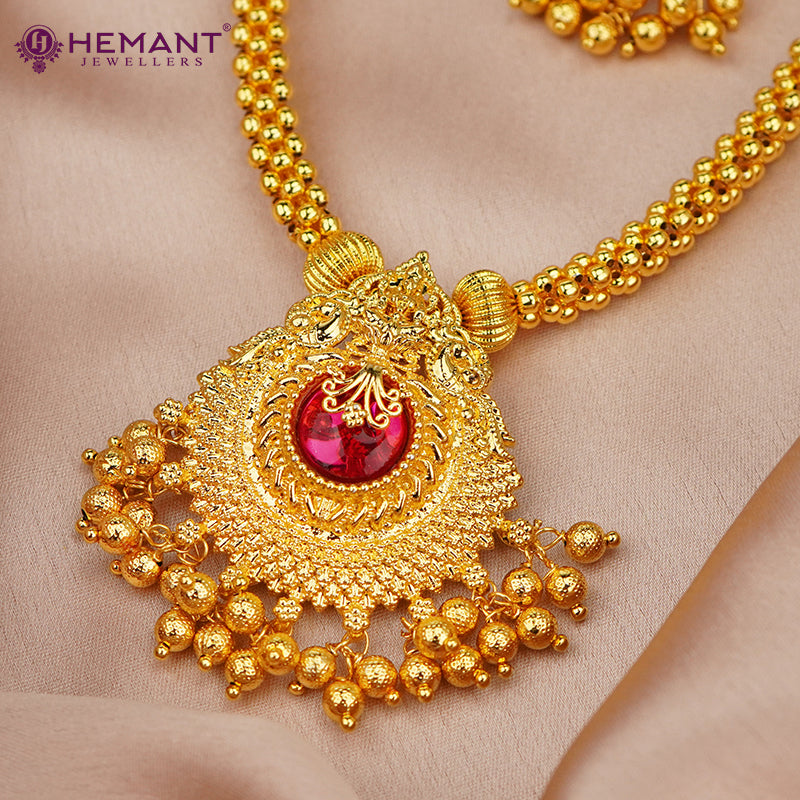 Traditional Maharashtrian Kolhapuri Thushi 2 No. Saj Laxmi with Earrings