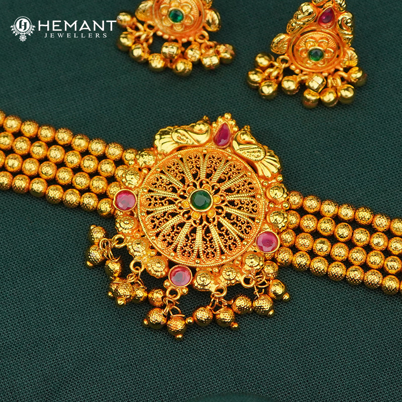 Traditional Maharashtrian Kolhapuri Peti Har Geru Finished Chokar Antique Pendal (with Earrings)