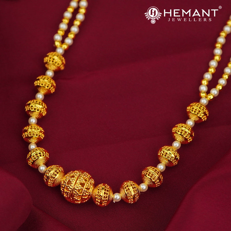 Traditional Maharashtrian Moti Mala Gund Plain(with earrings)