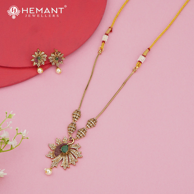 Antique Necklace 3926