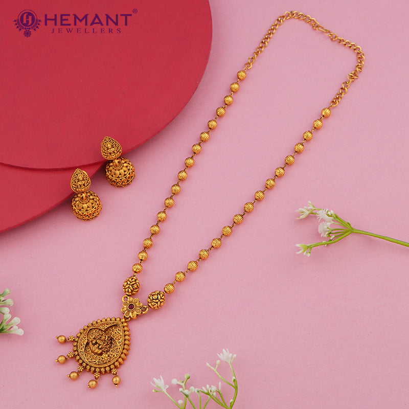 Antique Necklace 3934