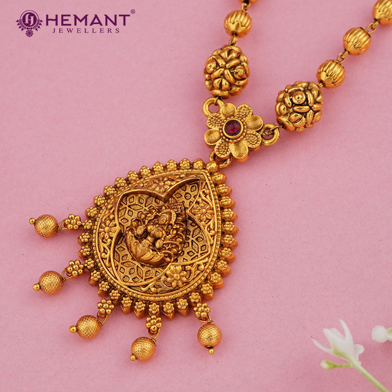 Antique Necklace 3934