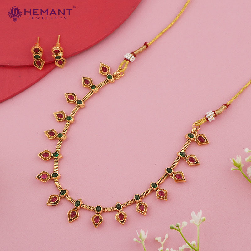 Antique Necklace 3962