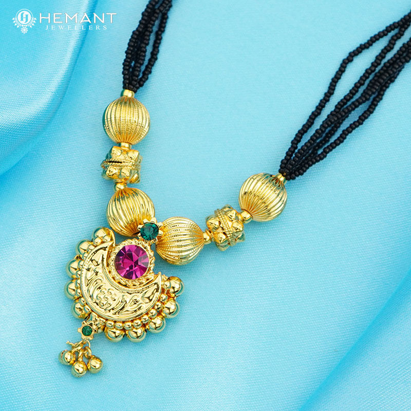 Traditional Maharashtrian Kolhapuri Mangalsutra Topra Mani Chand Medium