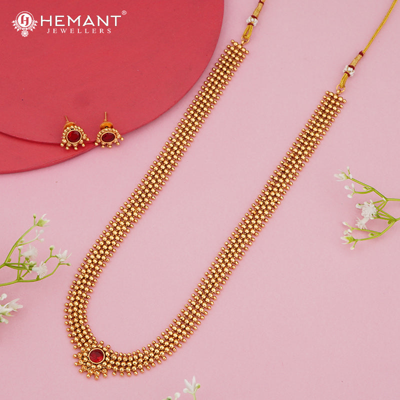 Antique Necklace 4006