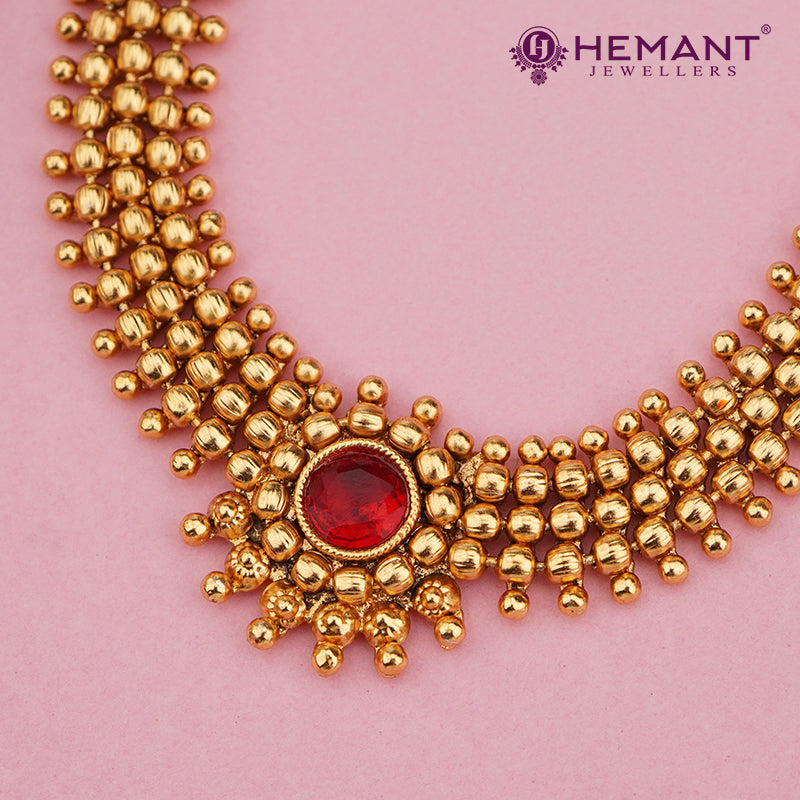 Antique Necklace 4006