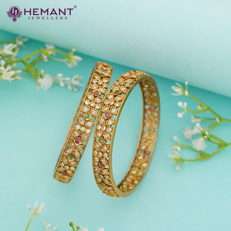 Antique Bangles 4424-26