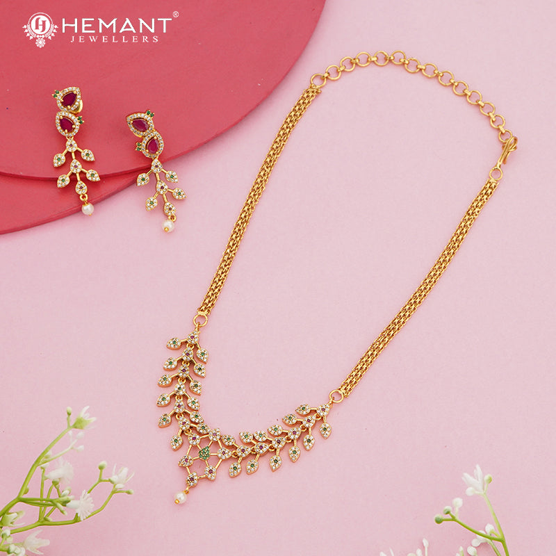 Antique-Finish CZ Stone with Pearl Drop Pendant Necklace Set – 4652