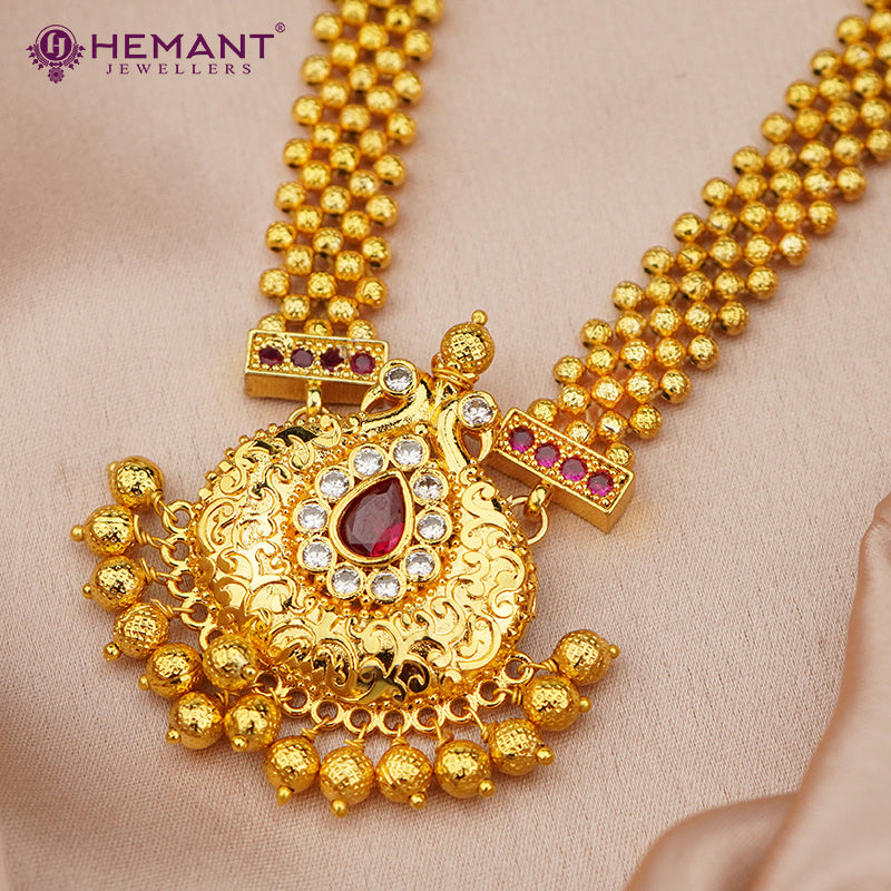 Traditional Maharashtrian Kolhapuri Thushi Patta Long Golden Karwari Pan RG With Earrings