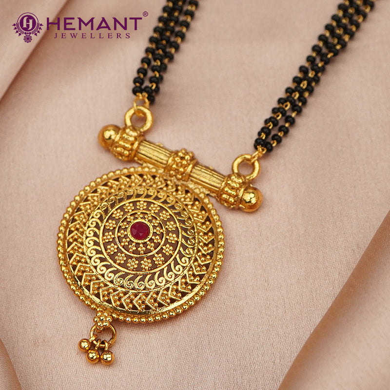 Maharashtrian Classic Black Beads Mangalsutra with Antique Pendant 4784