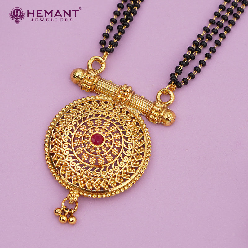 Maharashtrian Classic Black Beads Mangalsutra with Antique Pendant 4784