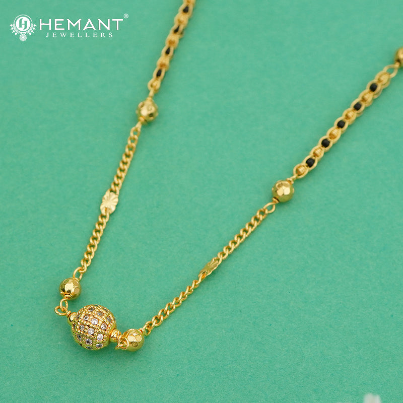 Delicate Mangalsutra with Golden Chain & Stone-Studded Bead – 4820