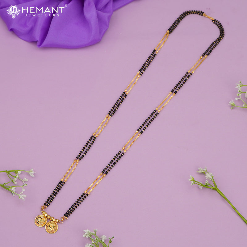 Maharashtrian Classic Black Beads Mangalsutra with Vati Pendant 4853