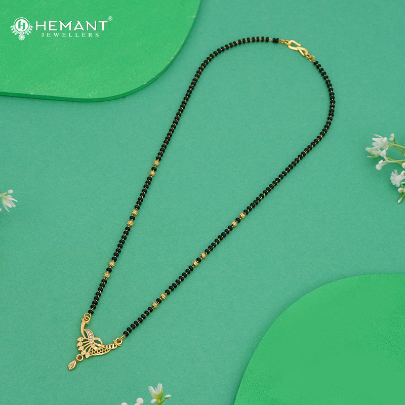 Designer Mangalsutra with Geometric Pendant - 4922