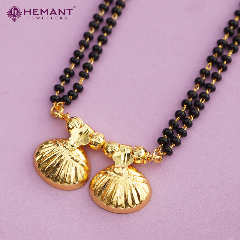 Maharashtrian Classic Black Beads Mangalsutra with Vati Pendant 4985-86