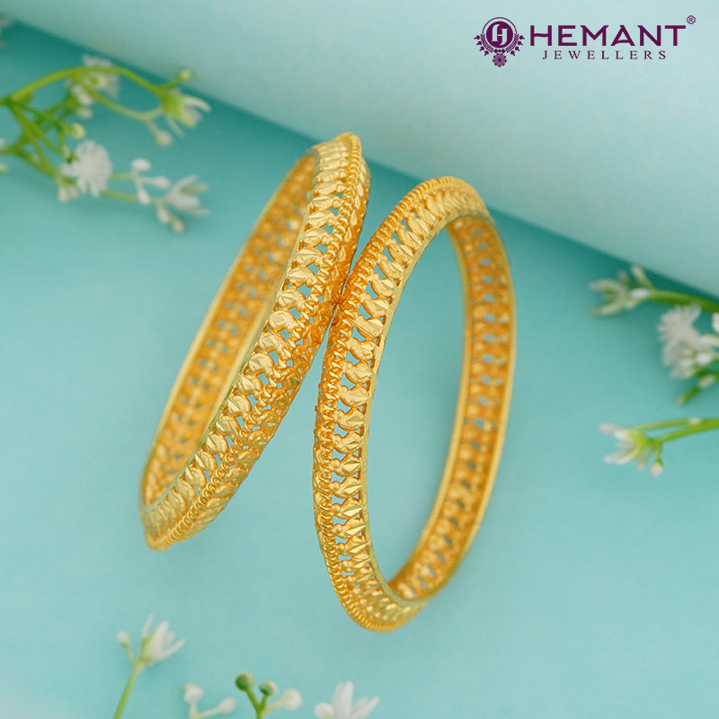 Traditional Maharashtrian Kolhapuri Micro Gold Plated Namaskar Toda Nice