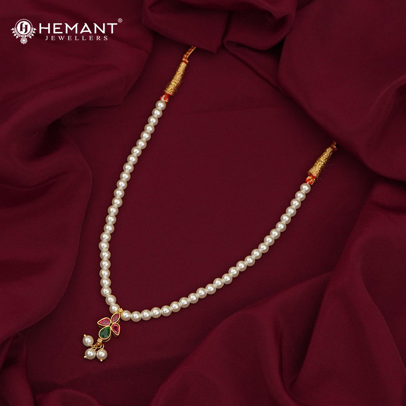 Traditional Maharashtrian Kolhapuri Moti Mala Plain 4 Paan Peti