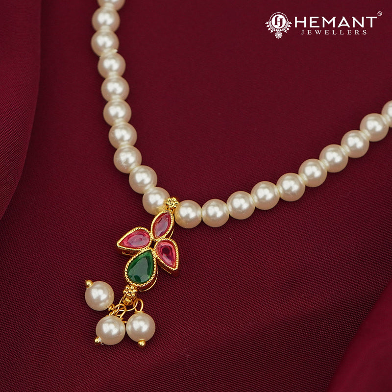 Traditional Maharashtrian Kolhapuri Moti Mala Plain 4 Paan Peti
